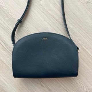 A.P.C(ショルダーバッグ)のフリマアイテム一覧 A.P.C(ショルダーバッグ)のフリマアイテム一覧