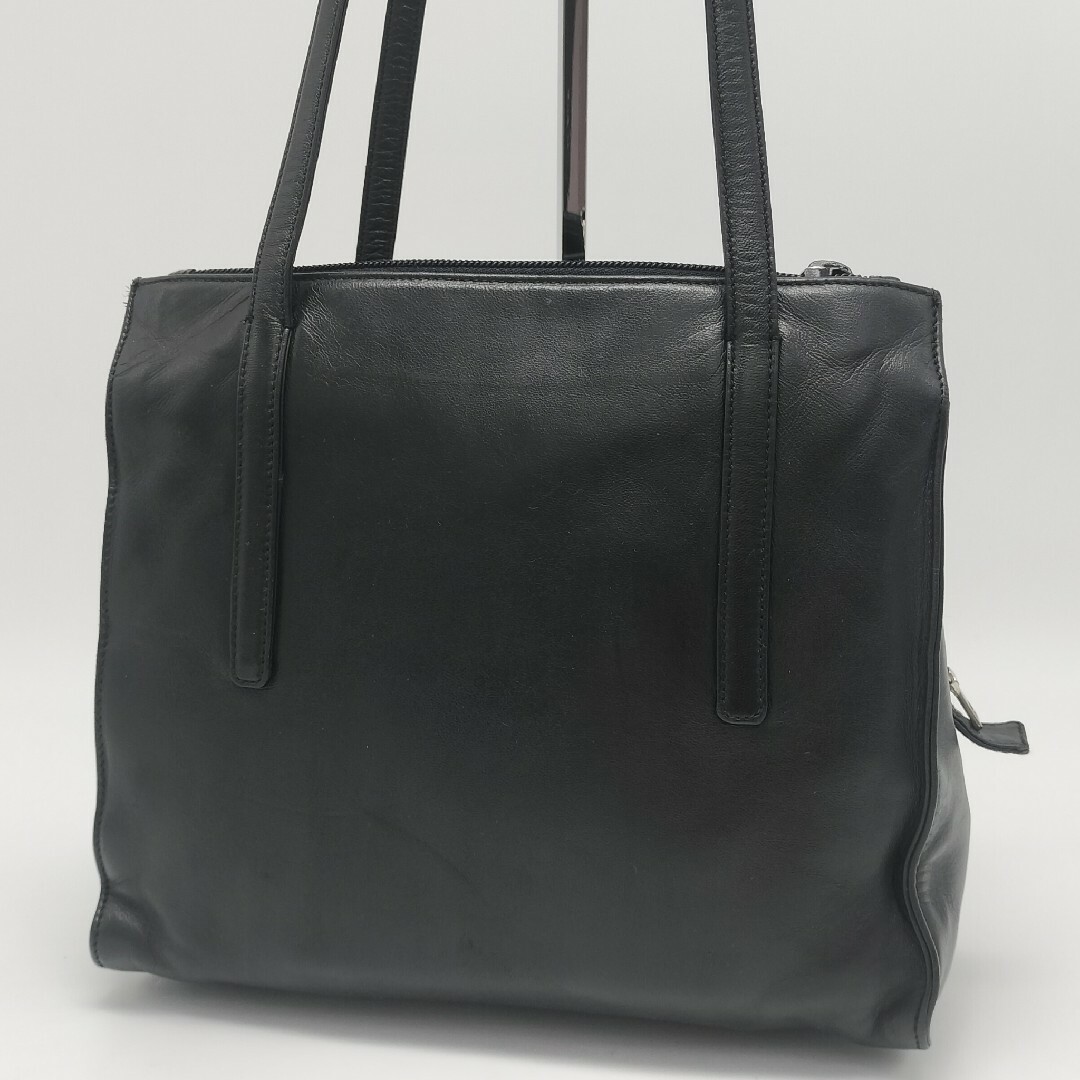 PRADA - 極美品✨プラダ トートバッグ レザー ブラック 黒の通販 PRADA - 極美品✨プラダ トートバッグ レザー ブラック 黒の通販