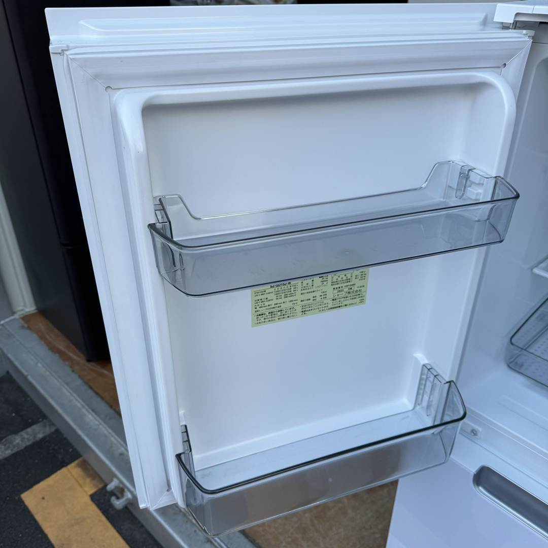 SHARP - ☆C7326☆2023年製美品☆シャープ 冷蔵庫 ガラス扉 SHARP - ☆C7326☆2023年製美品☆シャープ 冷蔵庫 ガラス扉