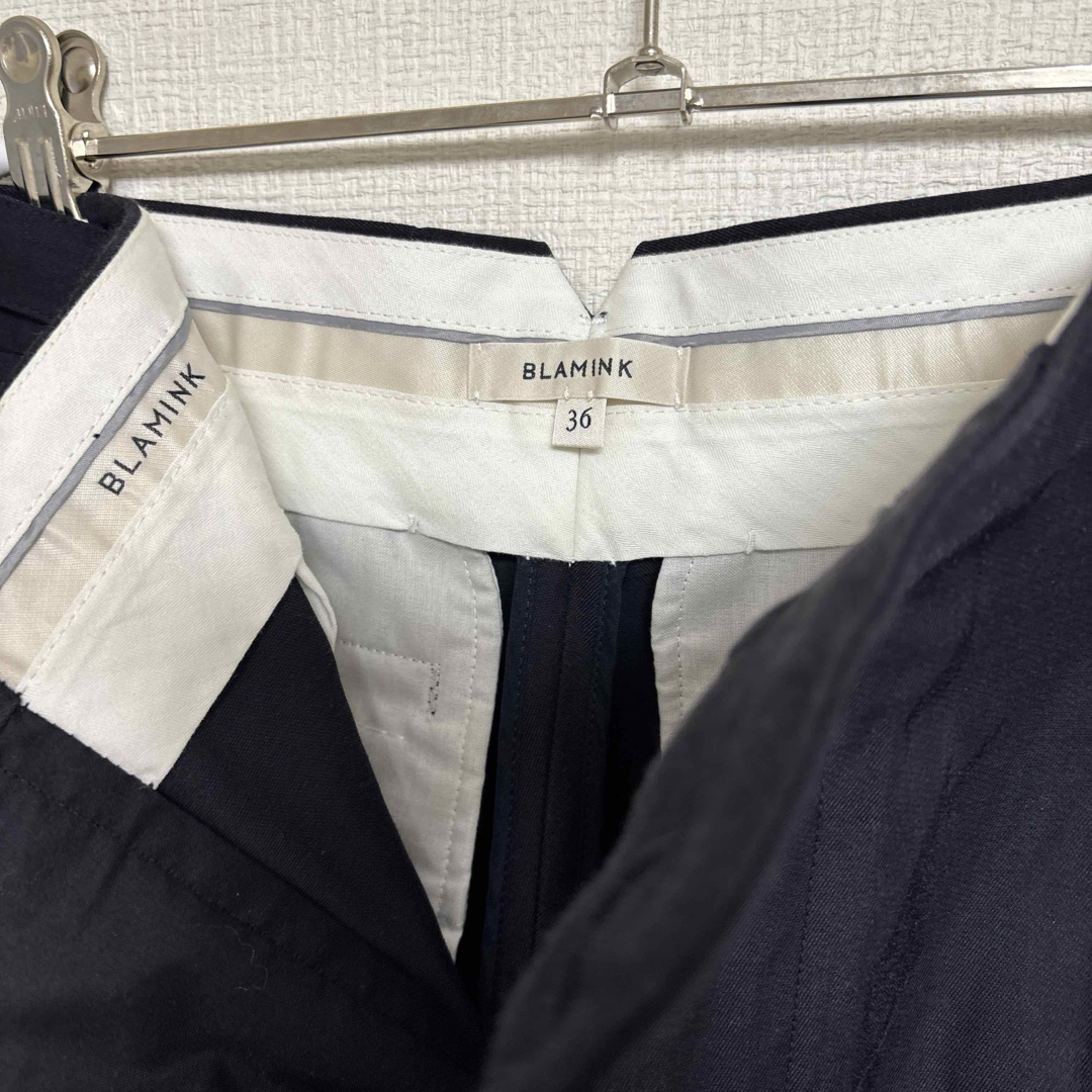 BLAMINK - blaminkブラミンクRESORT タックテーパードパンツ36 BLAMINK - blaminkブラミンクRESORT タックテーパードパンツ36