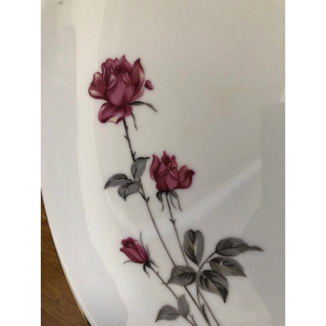昭和レトロ】YAMAICHI 大皿 バラ柄 金縁楕円形 盛り皿 1枚の通販 昭和レトロ】YAMAICHI 大皿 バラ柄 金縁楕円形 盛り皿 1枚の通販