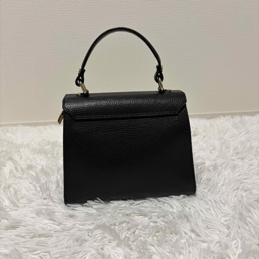 美品】AULENTTI ワンハンドルバッグ ブラック ゴールド金具 シボ 美品】AULENTTI ワンハンドルバッグ ブラック ゴールド金具 シボ