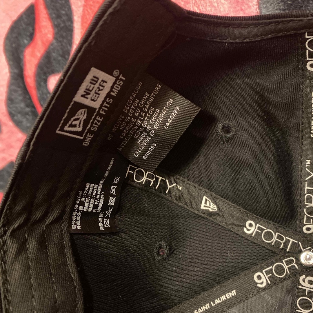 NEW ERA - 新品 サンローラン ニューエラ コラボキャップ ysl NEW ERA - 新品 サンローラン ニューエラ コラボキャップ ysl
