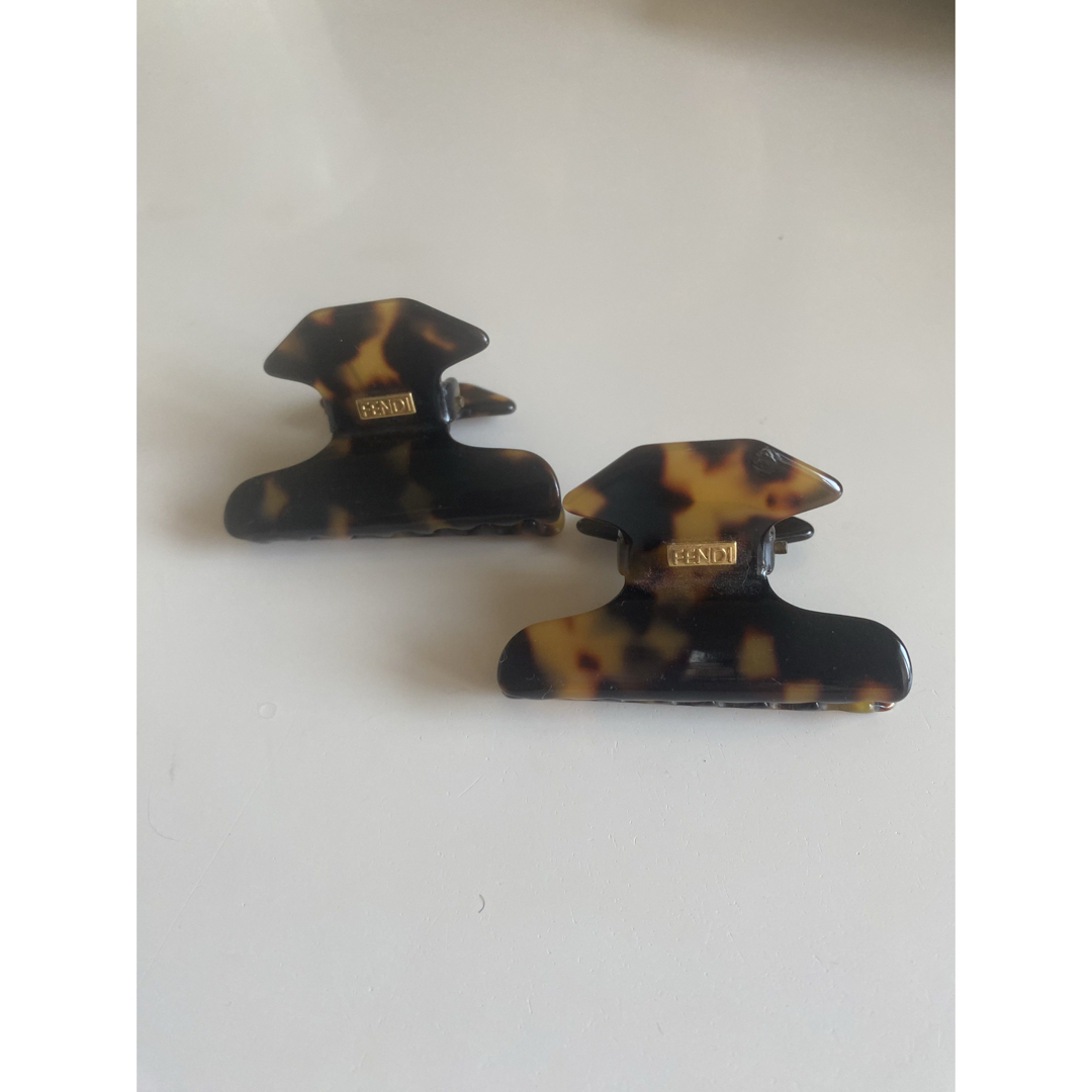 FENDI - 【未使用】FENDI ヘアクリップ 2個セットの通販 by か FENDI - 【未使用】FENDI ヘアクリップ 2個セットの通販 by か