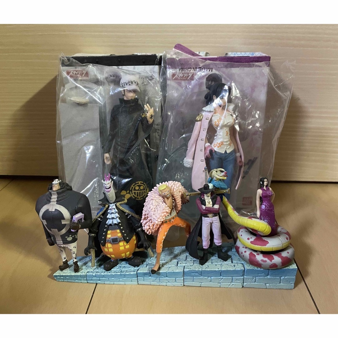 ONE PIECE - ワンピース フィギュア まとめ売りの通販 by ひらの ONE PIECE - ワンピース フィギュア まとめ売りの通販 by ひらの