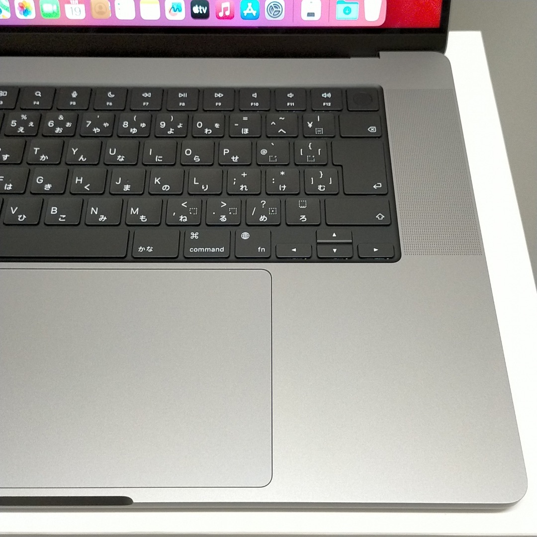 16インチMacBook Pro M1 Pro 16GB/512GBの通販 by ぷりんさんの 16インチMacBook Pro M1 Pro 16GB/512GBの通販 by ぷりんさんの