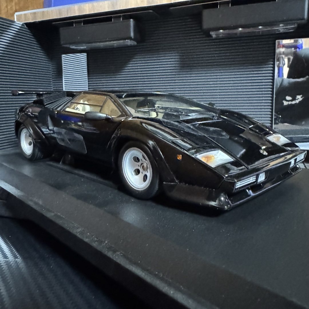 京商 - 絶版未展示品 京商 1/18 ランボルギーニ カウンタック 京商 - 絶版未展示品 京商 1/18 ランボルギーニ カウンタック