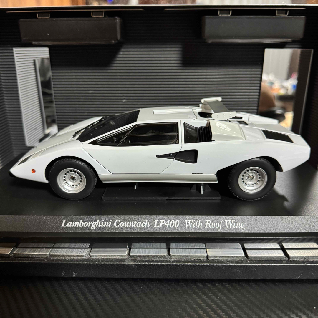 京商 - 絶版未展示品 京商 1/18ランボルギーニ カウンタック 京商 - 絶版未展示品 京商 1/18ランボルギーニ カウンタック