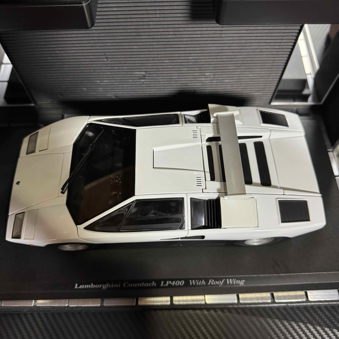 京商 - 絶版未展示品 京商 1/18ランボルギーニ カウンタック 京商 - 絶版未展示品 京商 1/18ランボルギーニ カウンタック
