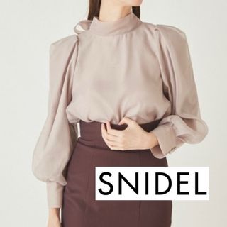 SNIDEL - SNIDEL オーガンジーシースルーブラウス ドット 新品未 SNIDEL - SNIDEL オーガンジーシースルーブラウス ドット 新品未