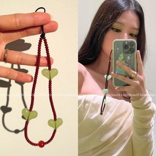 再入荷☺︎︎ジェニちゃん 愛用似 グリーンハート ビーズ スマホ ストラップ(ストラップ/イヤホンジャック)