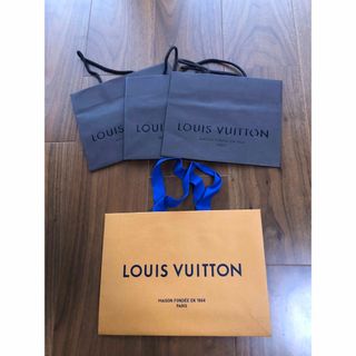 LOUIS VUITTON(ショップ袋)のフリマアイテム一覧 LOUIS VUITTON(ショップ袋)のフリマアイテム一覧