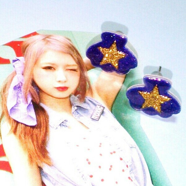 星のシェルピアス♪ レディースのアクセサリー(ピアス)の商品写真
