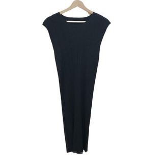 PLEATS PLEASE ISSEY MIYAKE(ワンピース)のフリマアイテム一覧 PLEATS PLEASE ISSEY MIYAKE(ワンピース)のフリマアイテム一覧