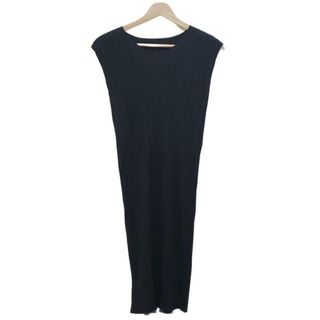 PLEATS PLEASE ISSEY MIYAKE(ワンピース)のフリマアイテム一覧 PLEATS PLEASE ISSEY MIYAKE(ワンピース)のフリマアイテム一覧