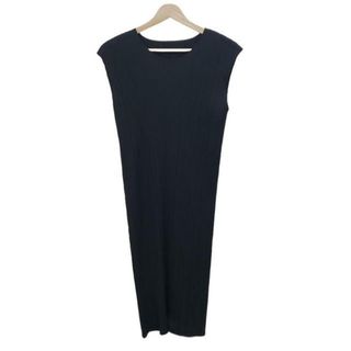 PLEATS PLEASE ISSEY MIYAKE(ワンピース)のフリマアイテム一覧 PLEATS PLEASE ISSEY MIYAKE(ワンピース)のフリマアイテム一覧