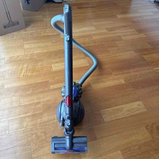 dyson サイクロン掃除機 DC63(掃除機)