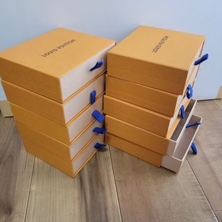 LOUIS VUITTON(ショップ袋)のフリマアイテム一覧 LOUIS VUITTON(ショップ袋)のフリマアイテム一覧