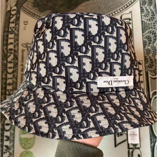 Christian Dior(帽子)のフリマアイテム一覧 Christian Dior(帽子)のフリマアイテム一覧
