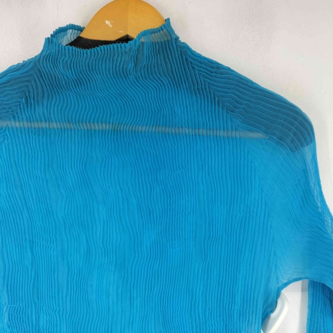 イッセイミヤケISSEY MIYAKE 立体プリーツ半袖トップス 青M位