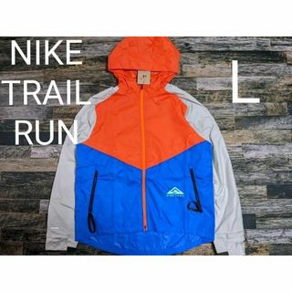 NIKE(ナイロンジャケット ・ ブルー・ネイビー/青色系)の NIKE(ナイロンジャケット ・ ブルー・ネイビー/青色系)の