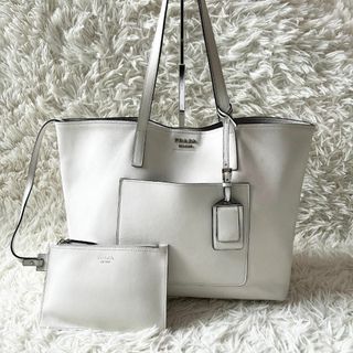PRADA - プラダ トートバッグ レザー ロゴ ショルダーバッグ 白 ポーチ