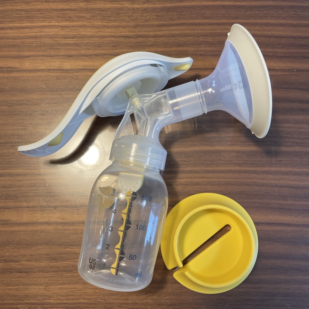 medela(メデラ)のmedela 手動搾乳機 キッズ/ベビー/マタニティの授乳/お食事用品(その他)の商品写真