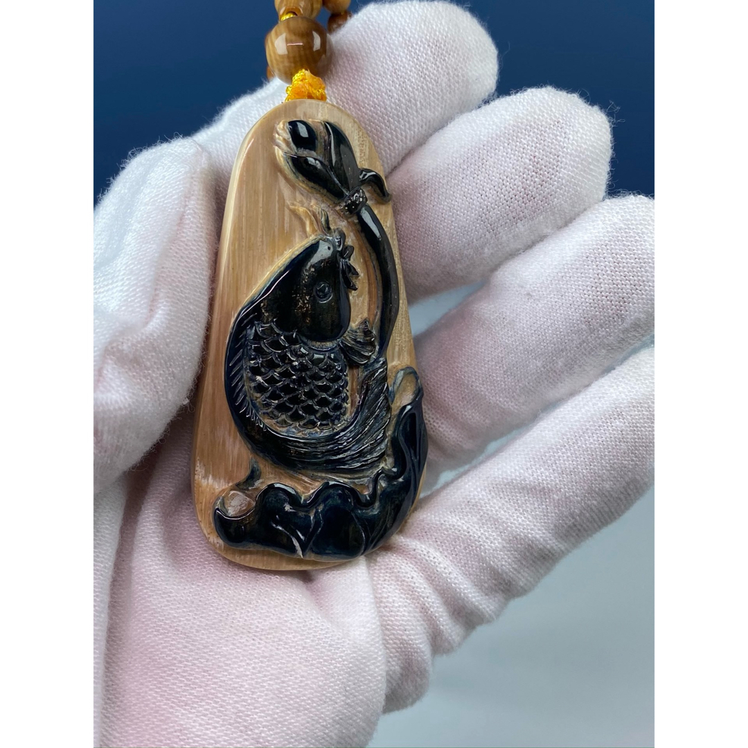 天然マンモス牙美しい手作り彫刻 年々有余 ペンダントの通販 by 天然マンモス牙美しい手作り彫刻 年々有余 ペンダントの通販 by