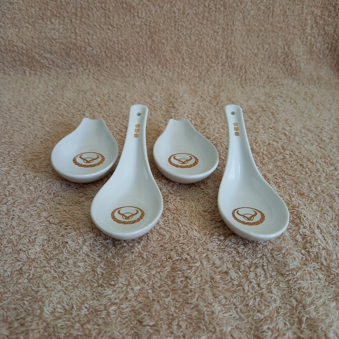 吉野家 茶碗 湯呑み 箸 箸置き レンゲ 受け皿 13点セット 新品未 吉野家 茶碗 湯呑み 箸 箸置き レンゲ 受け皿 13点セット 新品未