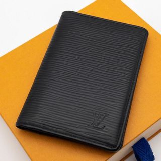 LOUIS VUITTON(名刺入れ/定期入れ)のフリマアイテム一覧 LOUIS VUITTON(名刺入れ/定期入れ)のフリマアイテム一覧