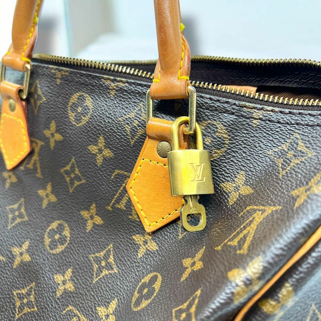 LOUIS VUITTON - 【極美品】カデナ付 ルイヴィトン モノグラム LOUIS VUITTON - 【極美品】カデナ付 ルイヴィトン モノグラム