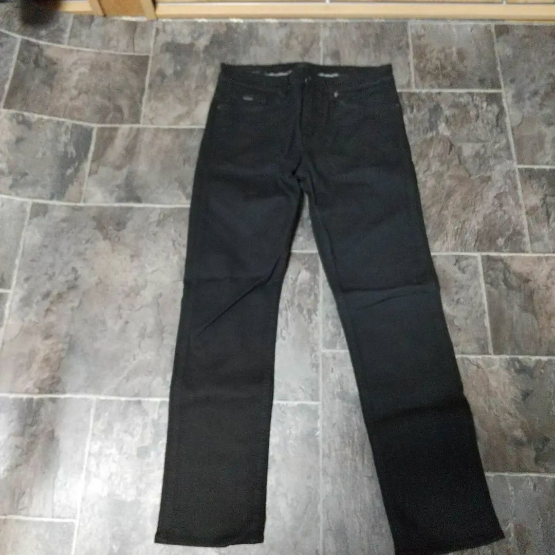 HUGO BOSS(ヒューゴボス)の新品未使用　BOSS　伊製Candiani　Denim ストレッチ　ジーンズ　黒 メンズのパンツ(デニム/ジーンズ)の商品写真