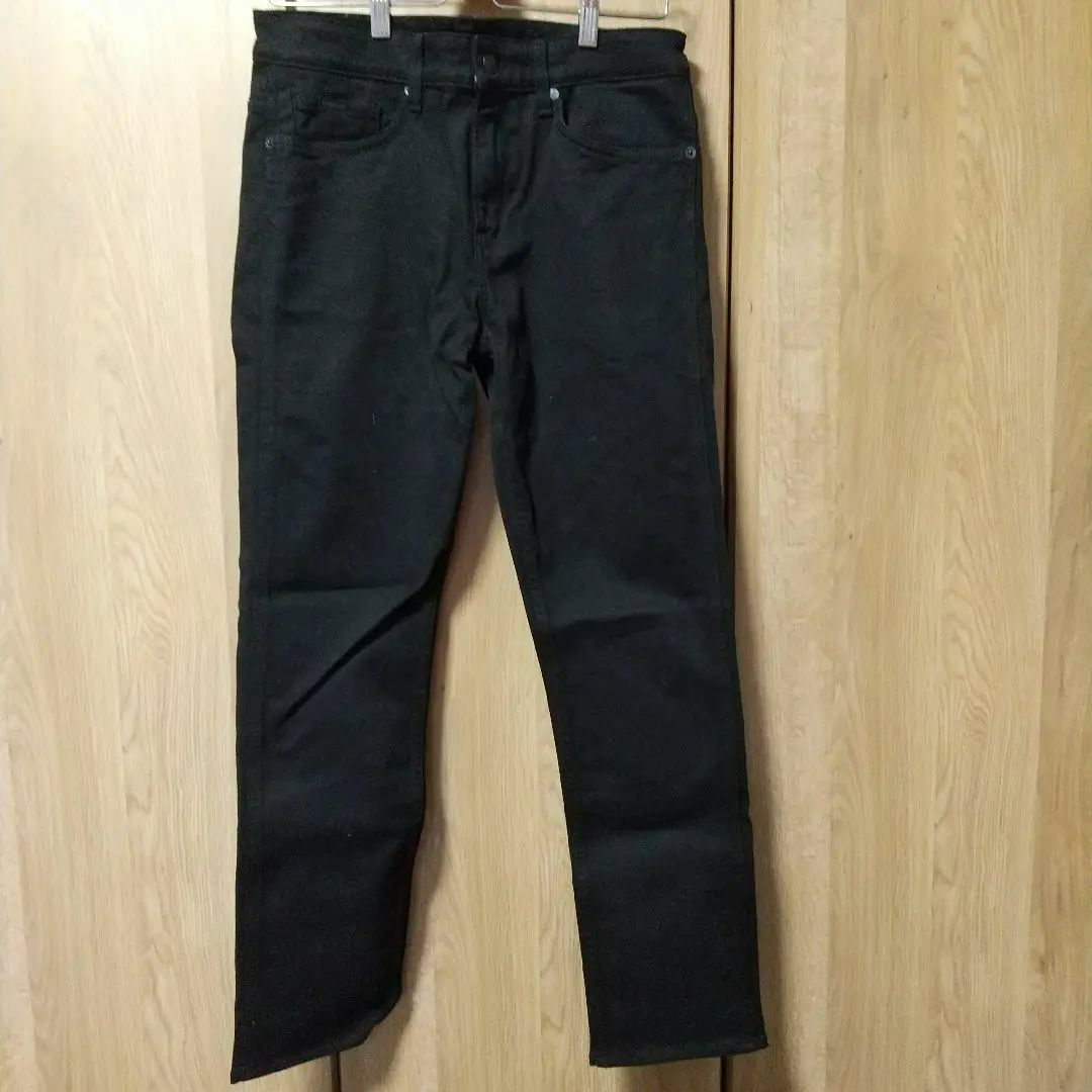 HUGO BOSS(ヒューゴボス)の新品未使用　BOSS　伊製Candiani　Denim ストレッチ　ジーンズ　黒 メンズのパンツ(デニム/ジーンズ)の商品写真