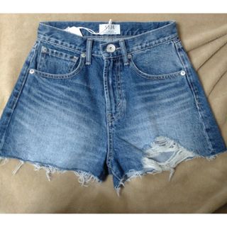 WALL - aiko着 エビスリボンダメージデニム サウスポーcathyの WALL - aiko着 エビスリボンダメージデニム サウスポーcathyの