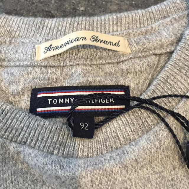 TOMMY HILFIGER(トミーヒルフィガー)の92㌢ 新品未使用 キッズ/ベビー/マタニティのキッズ服男の子用(90cm~)(Tシャツ/カットソー)の商品写真