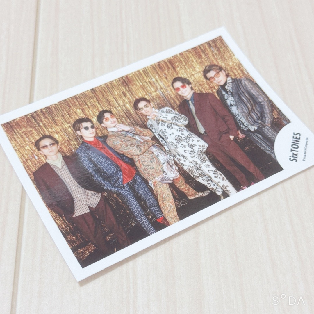 198. SixTONES 集合 公式写真 エンタメ/ホビーのタレントグッズ(アイドルグッズ)の商品写真