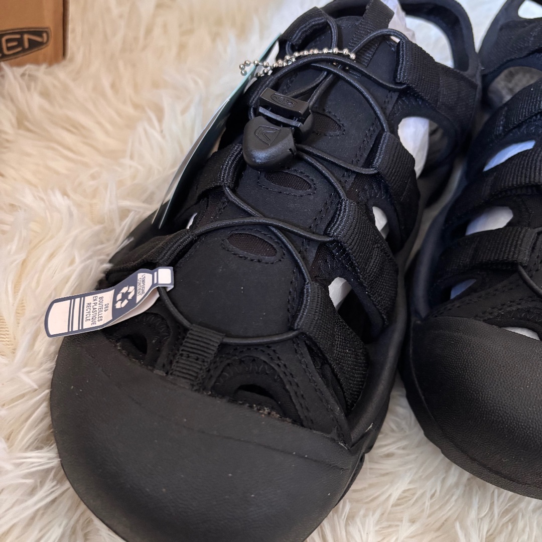 新品未使用】KEEN ニューポートH2 NEWPORT 黒 28.5