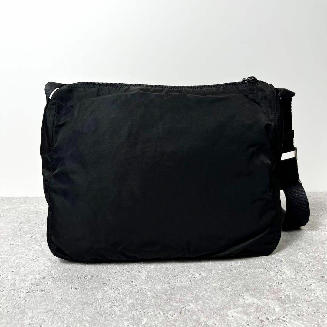 PRADA - 《美品》プラダ ショルダーバッグ カメラバッグ 三角 PRADA - 《美品》プラダ ショルダーバッグ カメラバッグ 三角