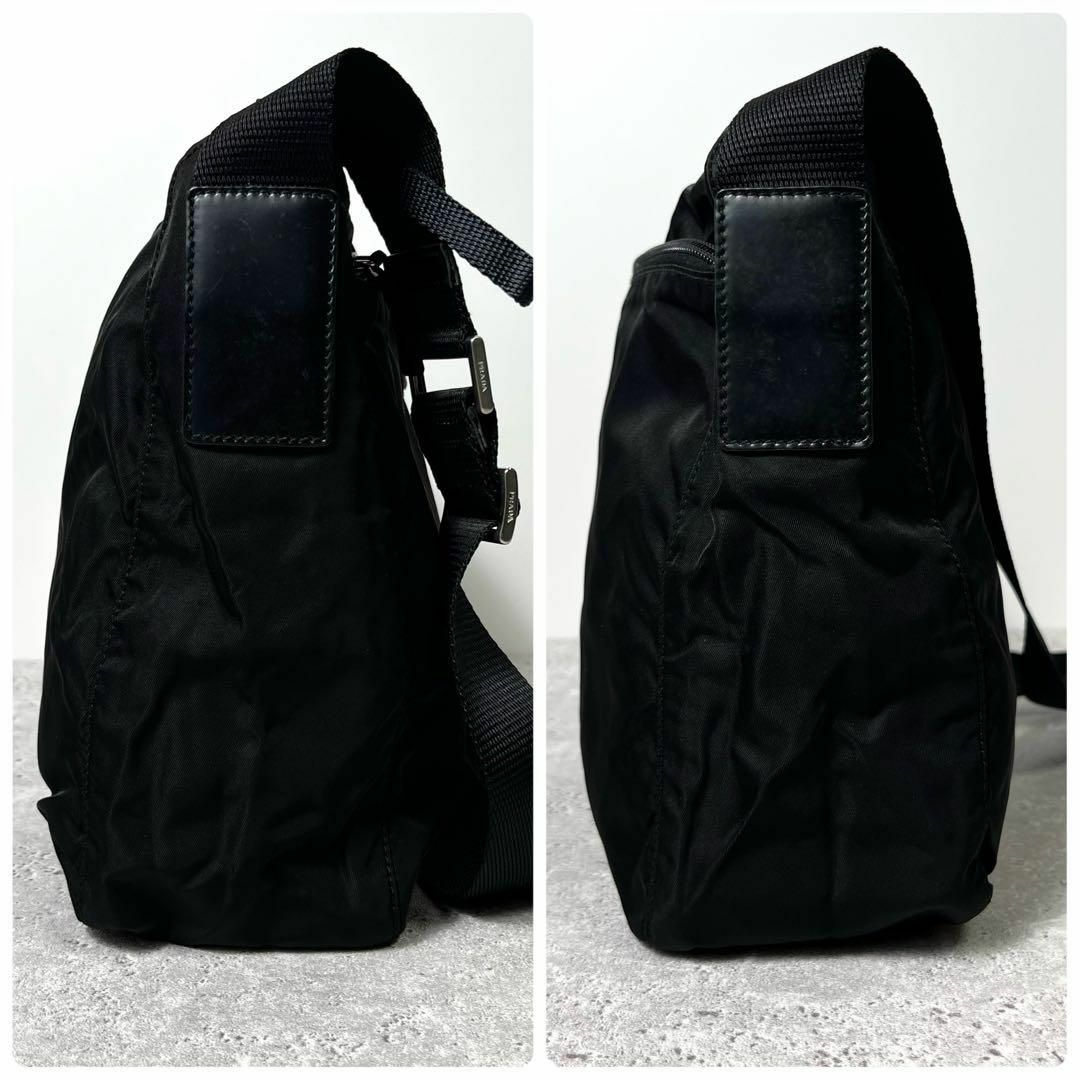 PRADA - 《美品》プラダ ショルダーバッグ カメラバッグ 三角 PRADA - 《美品》プラダ ショルダーバッグ カメラバッグ 三角