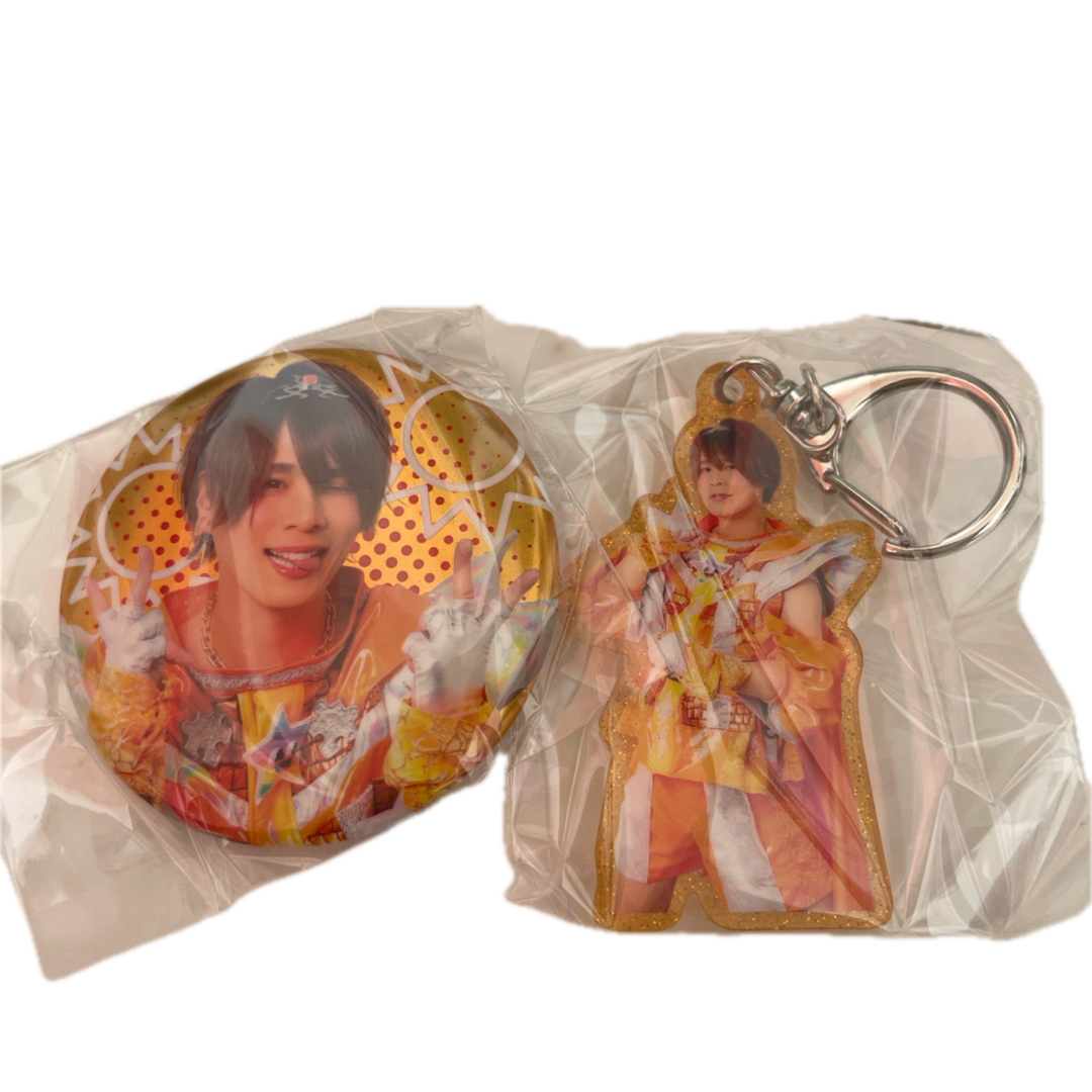 原宿フェスティバル ガチャ リアルピース かずぅ 缶バッジ キーホルダー エンタメ/ホビーのタレントグッズ(アイドルグッズ)の商品写真