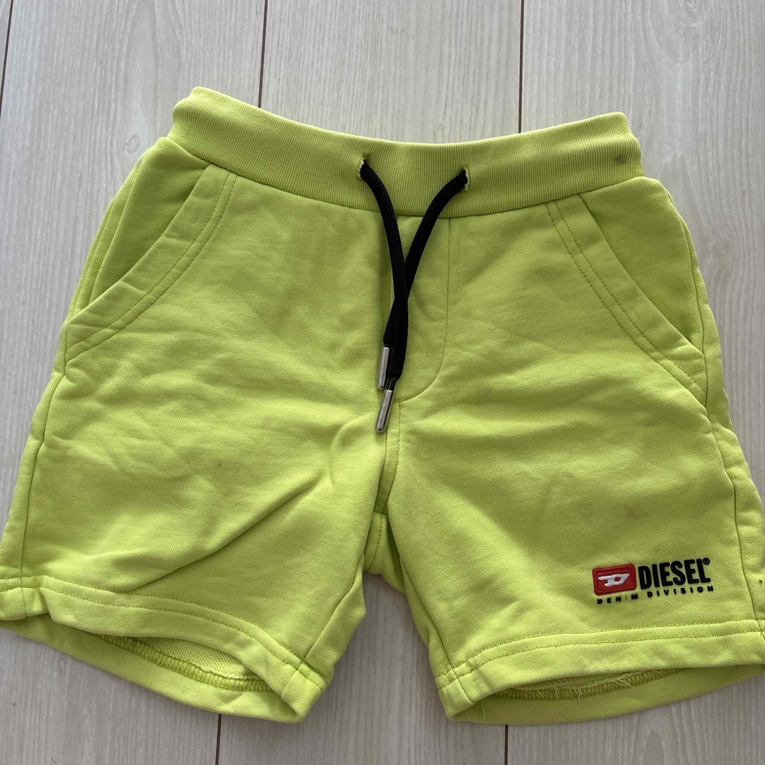 DIESEL(ディーゼル)のディーゼルキッズ ハーフパンツ キッズ/ベビー/マタニティのキッズ服男の子用(90cm~)(パンツ/スパッツ)の商品写真