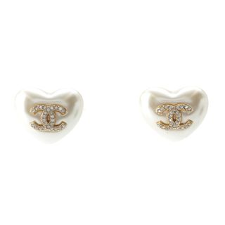 CHANEL(ハート ・ ピアス)のフリマアイテム一覧 CHANEL(ハート ・ ピアス)のフリマアイテム一覧