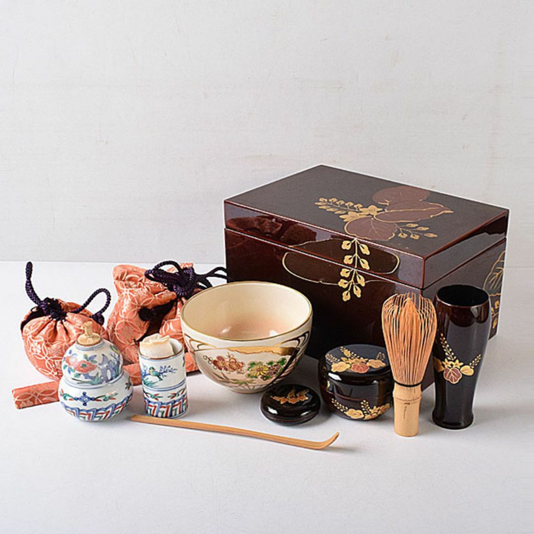 茶道具　桐蒔絵茶箱　京焼　茶碗　桐蒔絵　棗　香合など　九点　一式　M　R8778