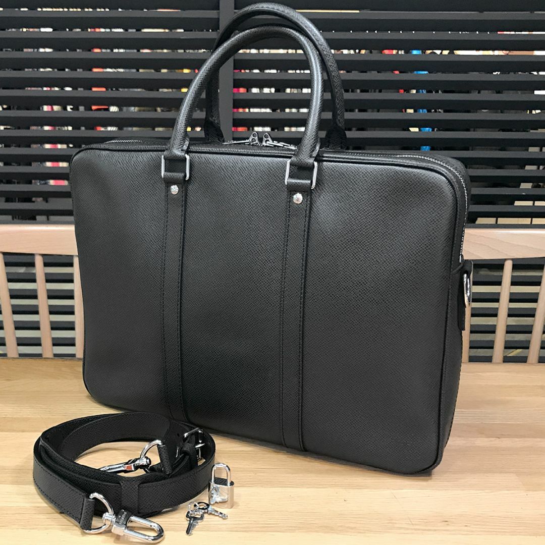 LOUIS VUITTON - 超美品 ルイヴィトン タイガ PDV PM ビジネス LOUIS VUITTON - 超美品 ルイヴィトン タイガ PDV PM ビジネス