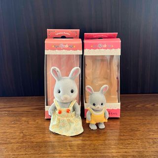 シルバニアファミリー(ぬいぐるみ/人形)のフリマアイテム一覧 シルバニアファミリー(ぬいぐるみ/人形)のフリマアイテム一覧