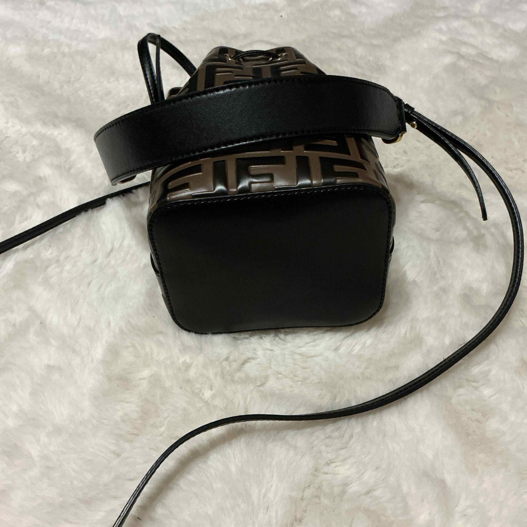 FENDI - フェンディ モントレゾールミニ 美品の通販 by FENDI - フェンディ モントレゾールミニ 美品の通販 by