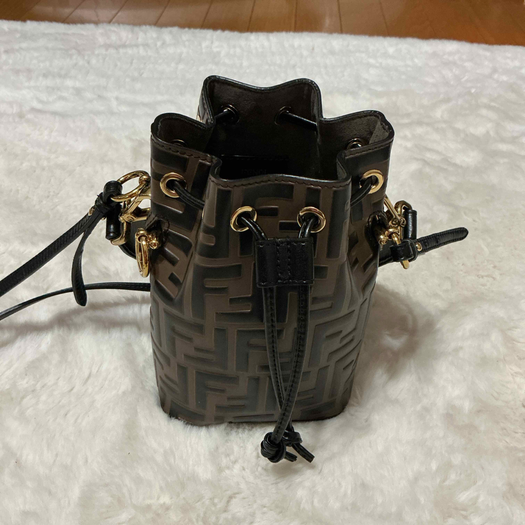 FENDI - フェンディ モントレゾールミニ 美品の通販 by FENDI - フェンディ モントレゾールミニ 美品の通販 by