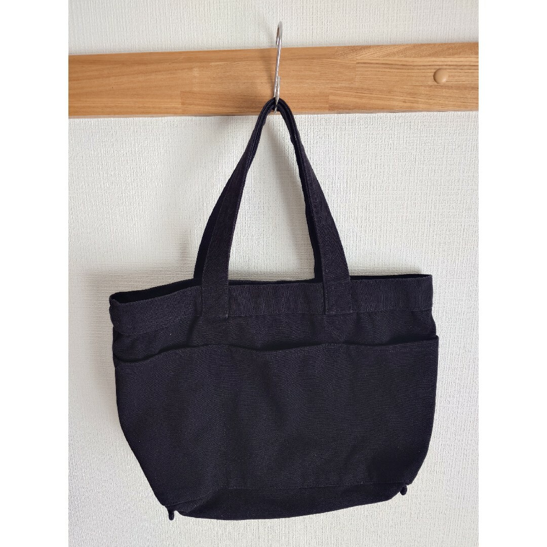 MUJI (無印良品)(ムジルシリョウヒン)の無印良品 帆布 横型トートバッグ ブラック レディースのバッグ(トートバッグ)の商品写真