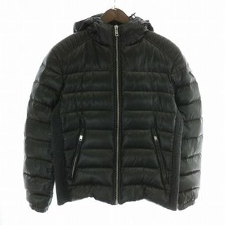 PRADA(ダウンジャケット ・ ブラック/黒色系)のフリマアイテム一覧 PRADA(ダウンジャケット ・ ブラック/黒色系)のフリマアイテム一覧