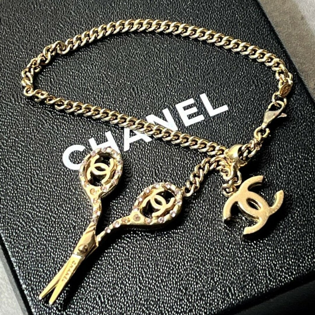 CHANEL - ヴィンテージ シャネル CHANEL ブレスレット シザー CHANEL - ヴィンテージ シャネル CHANEL ブレスレット シザー